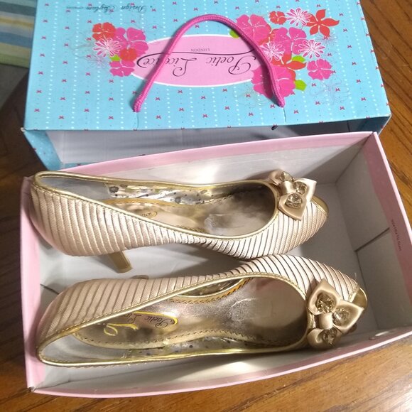 Poetic License Shoes - Champagne Pumps